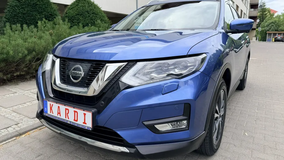 NISSAN X-Trail -