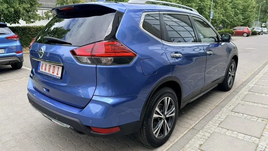 NISSAN X-Trail -