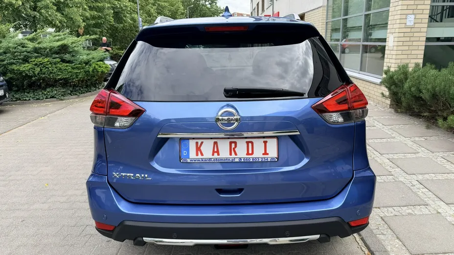 NISSAN X-Trail -