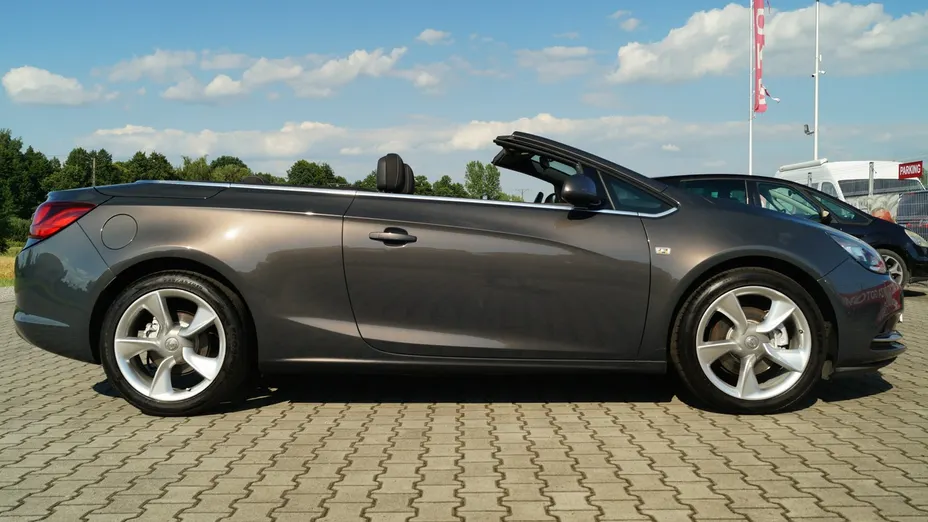 OPEL Cascada -
