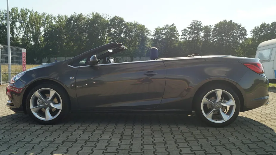 OPEL Cascada -