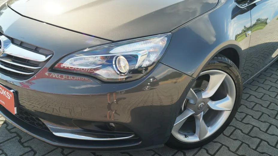 OPEL Cascada -