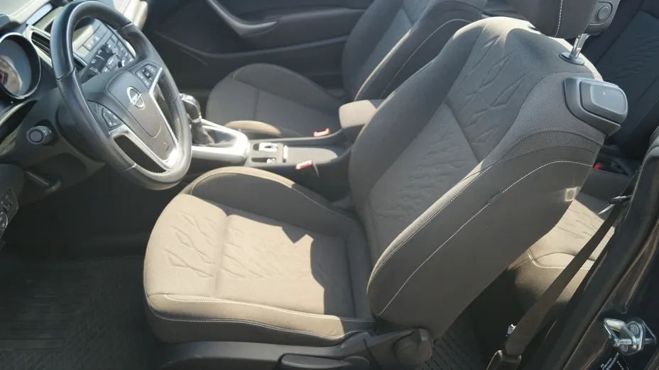 OPEL Cascada -