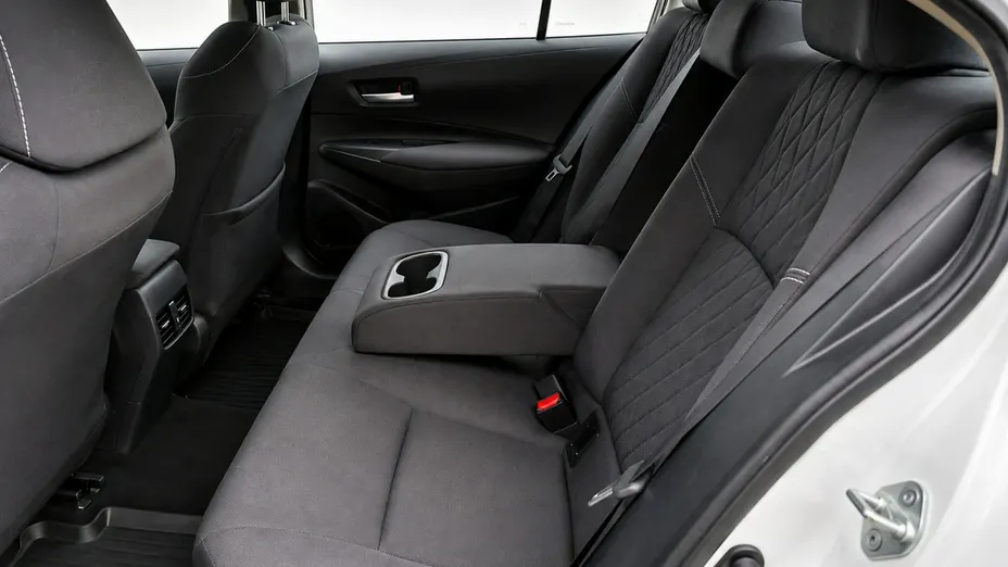TOYOTA Corolla -