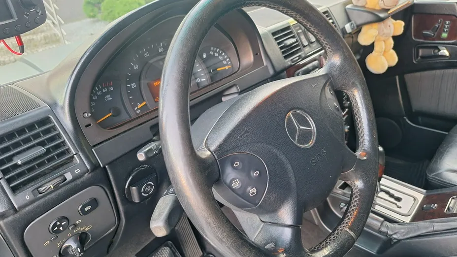 MERCEDES-BENZ Klasa G -