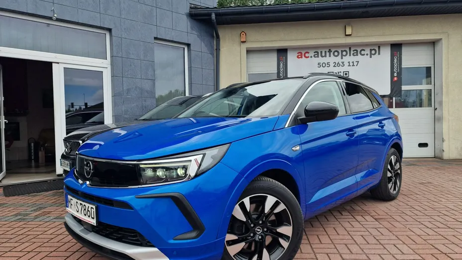 OPEL Grandland X -