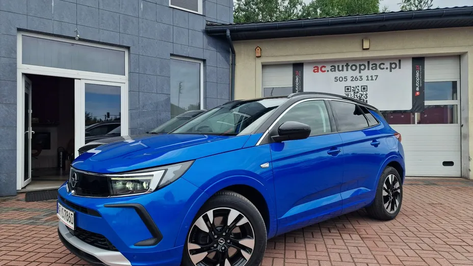 OPEL Grandland X -