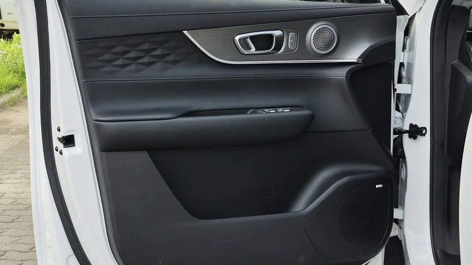 CHERY Tiggo 8 -