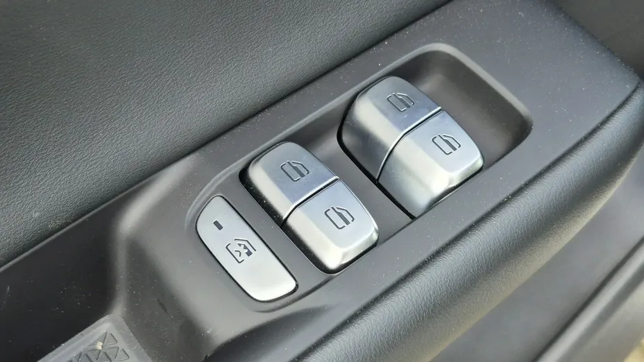 CHERY Tiggo 8 -