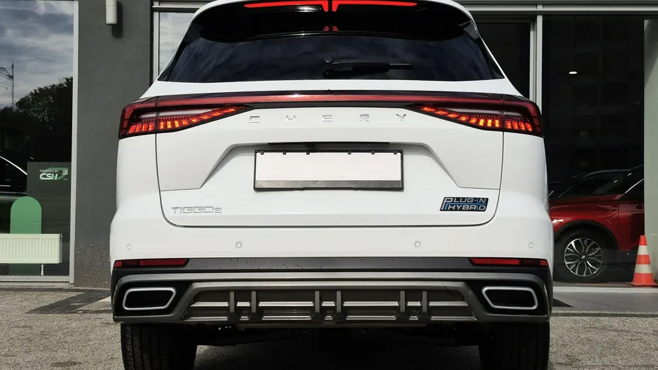 CHERY Tiggo 8 -
