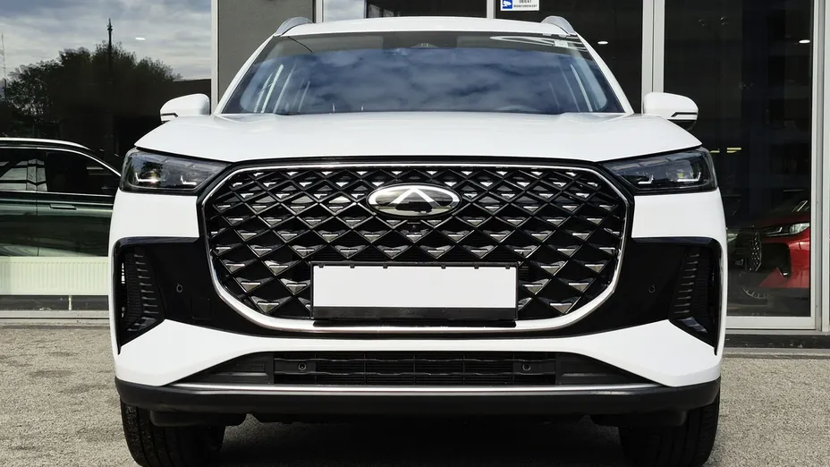 CHERY Tiggo 8 -