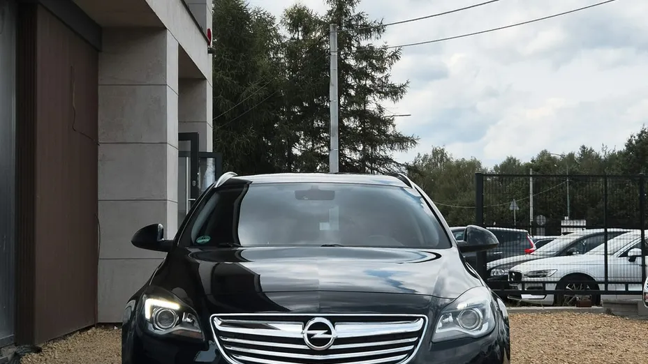 OPEL Insignia -