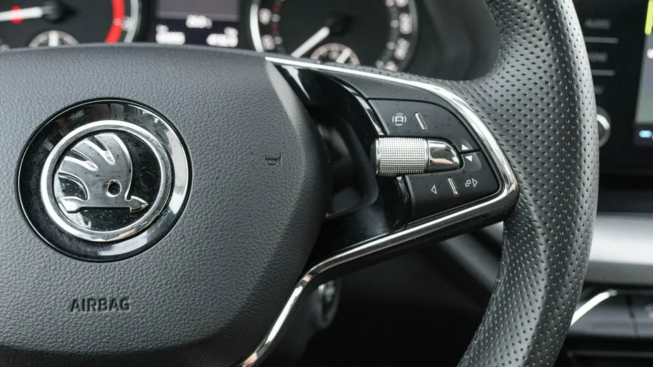 SKODA Octavia -