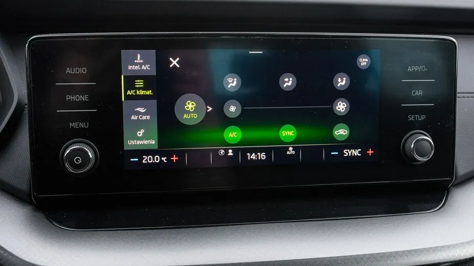 SKODA Octavia -