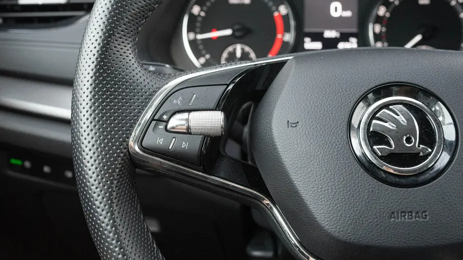 SKODA Octavia -