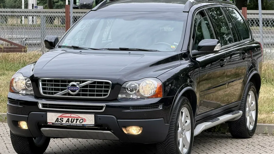 VOLVO XC90 -