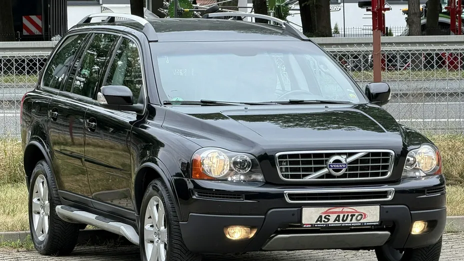 VOLVO XC90 -