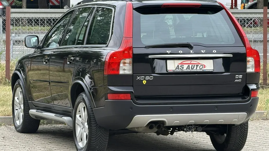 VOLVO XC90 -