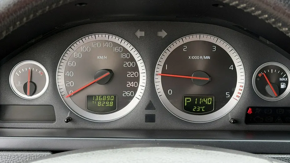 VOLVO XC90 -