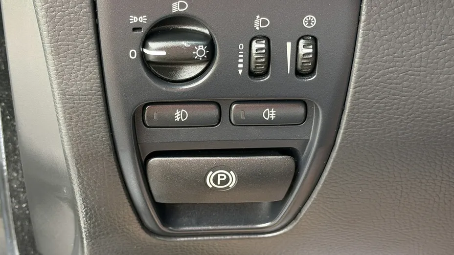 VOLVO XC90 -