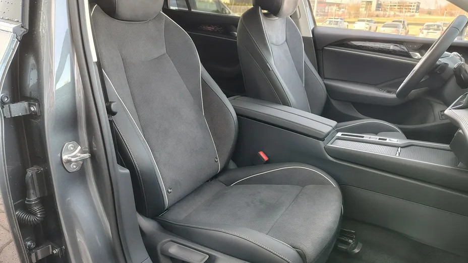VOLKSWAGEN Passat -