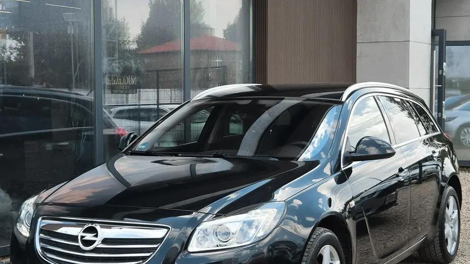 OPEL Insignia -