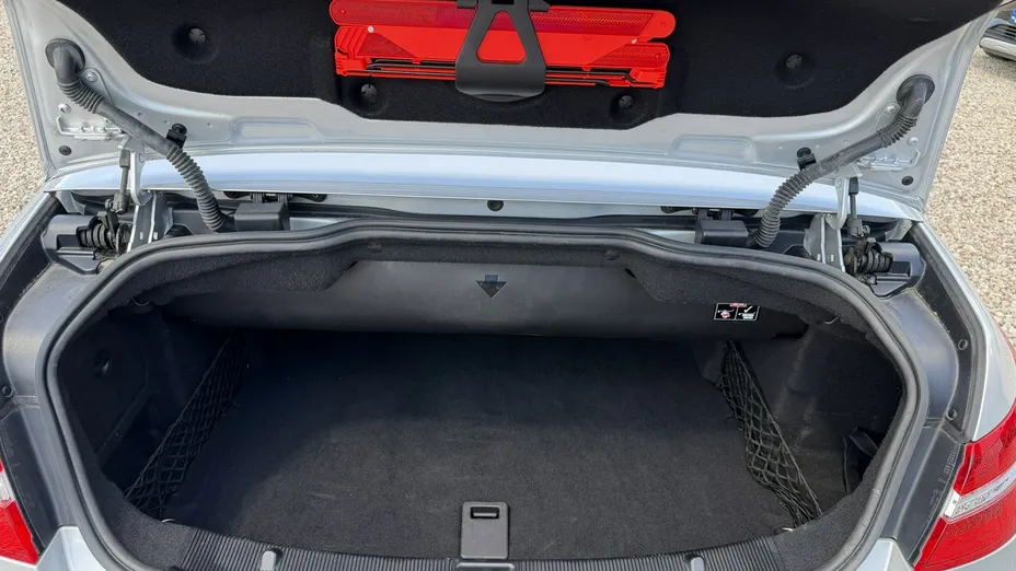 MERCEDES-BENZ E Klasa -