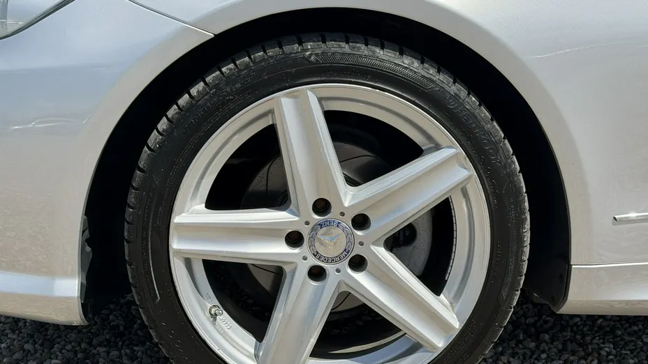 MERCEDES-BENZ E Klasa -