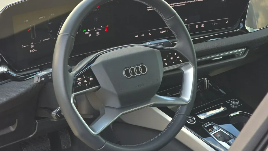 AUDI A6 -