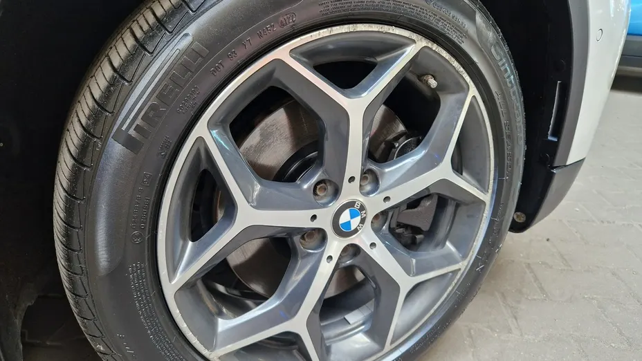 BMW X1 -