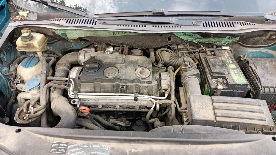 VOLKSWAGEN Caddy -