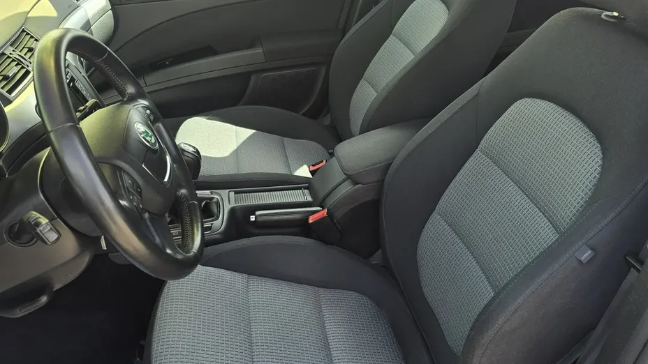 SKODA Superb -