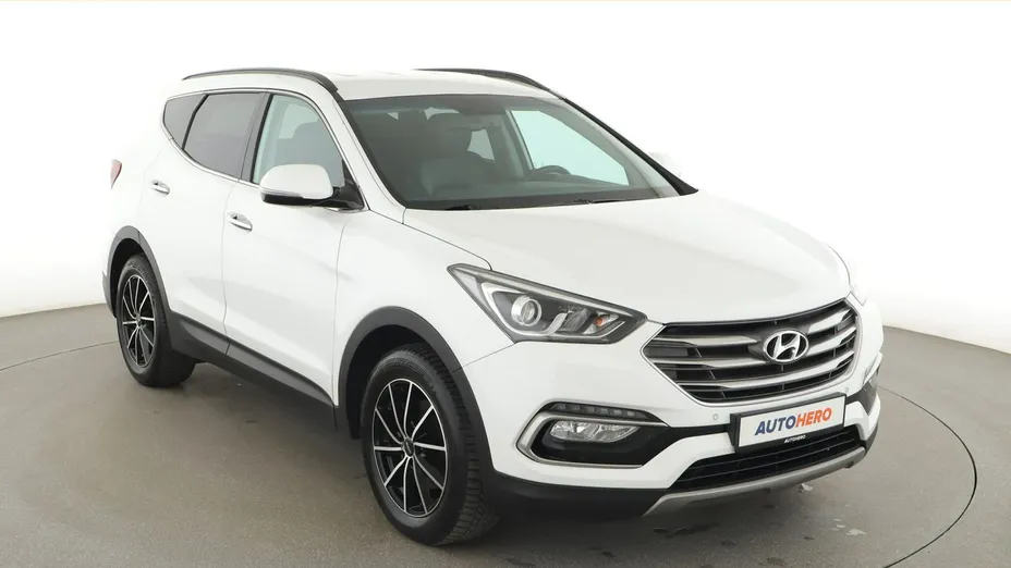 HYUNDAI Santa Fe -