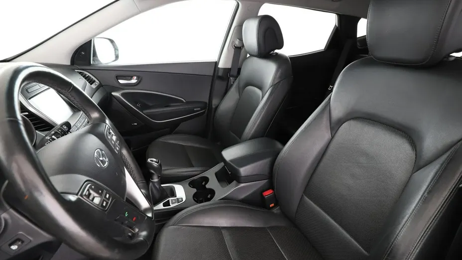HYUNDAI Santa Fe -
