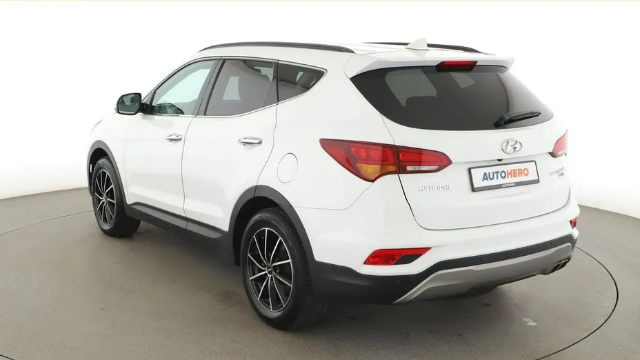 HYUNDAI Santa Fe -