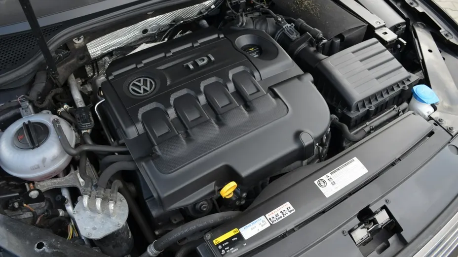 VOLKSWAGEN Passat -