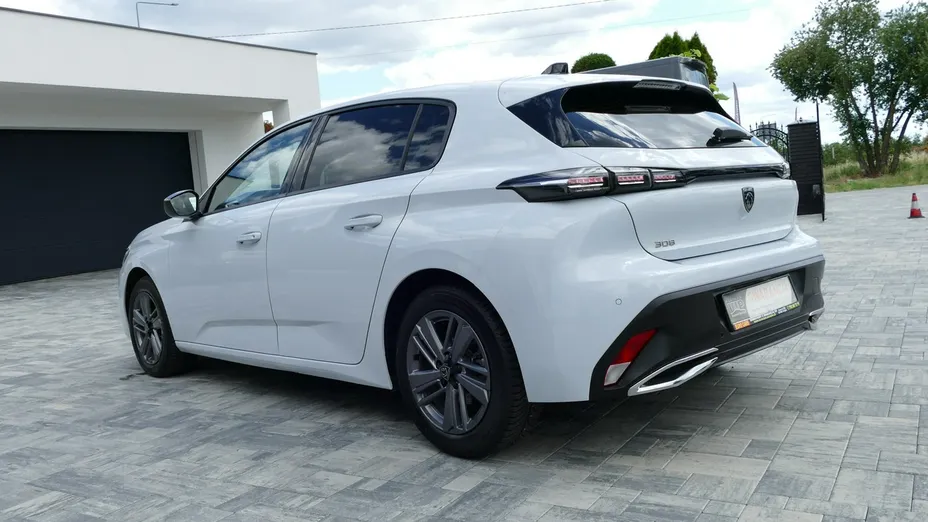 PEUGEOT 308 -