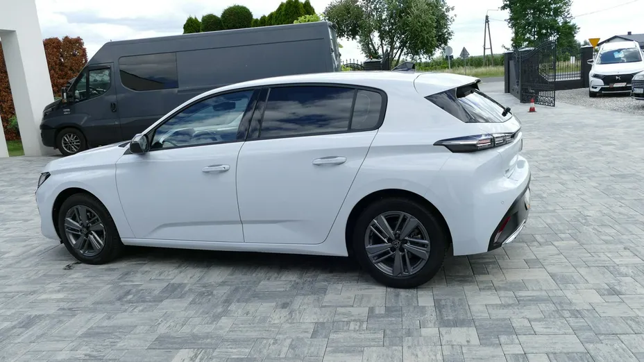 PEUGEOT 308 -