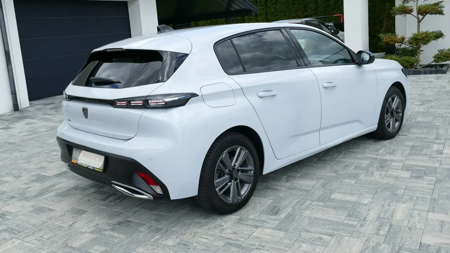 PEUGEOT 308 -