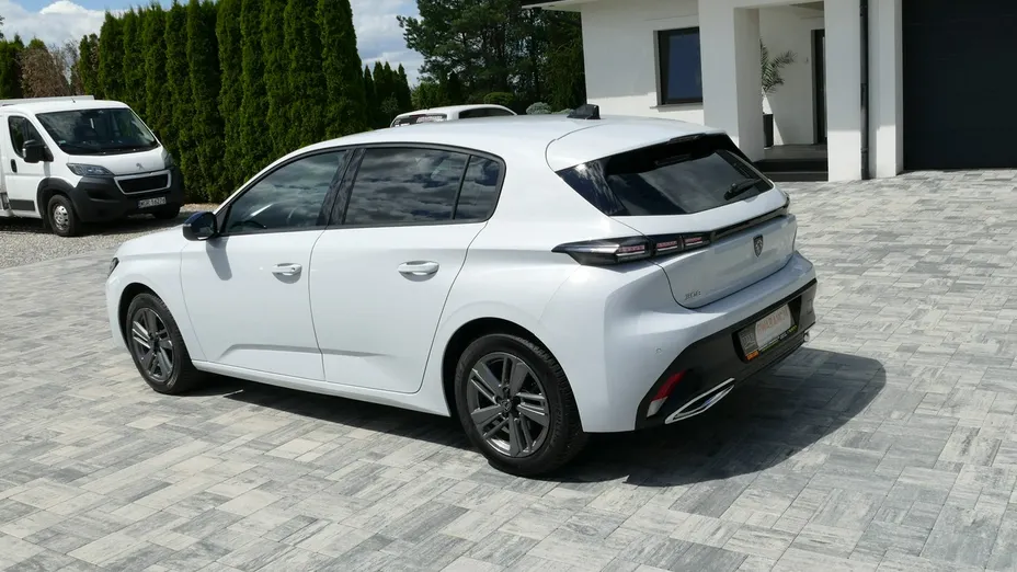 PEUGEOT 308 -