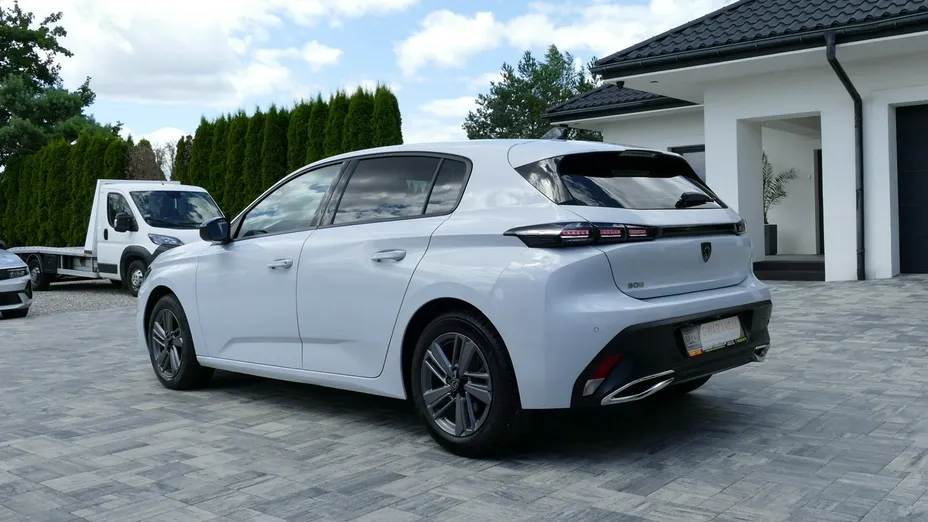 PEUGEOT 308 -