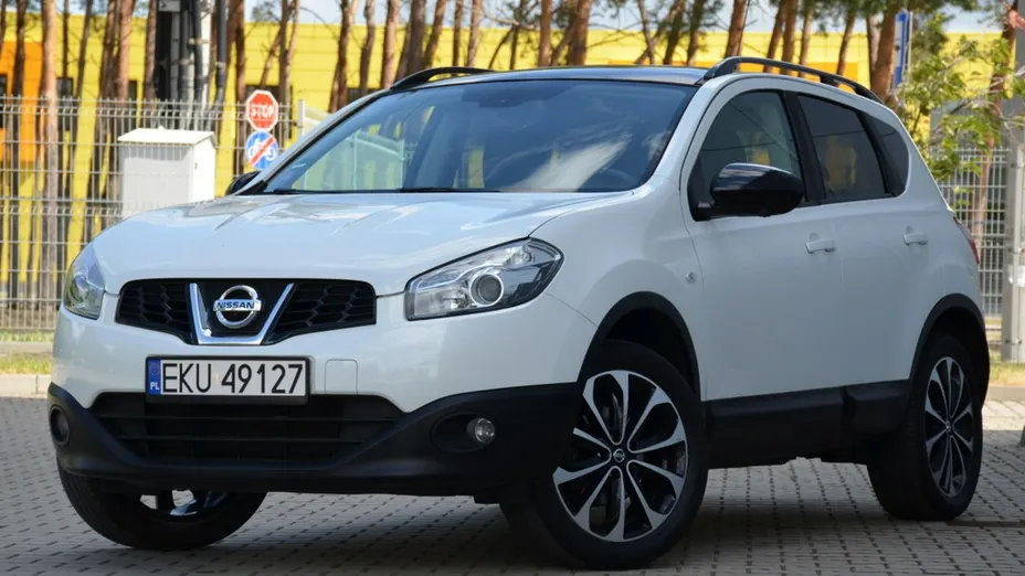 NISSAN Qashqai -