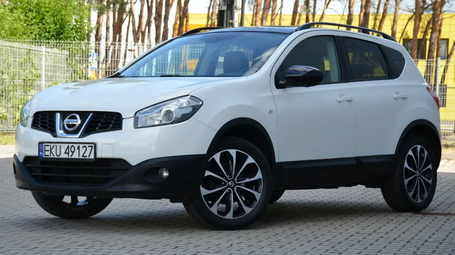 NISSAN Qashqai -