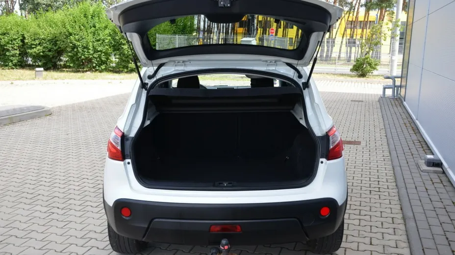 NISSAN Qashqai -