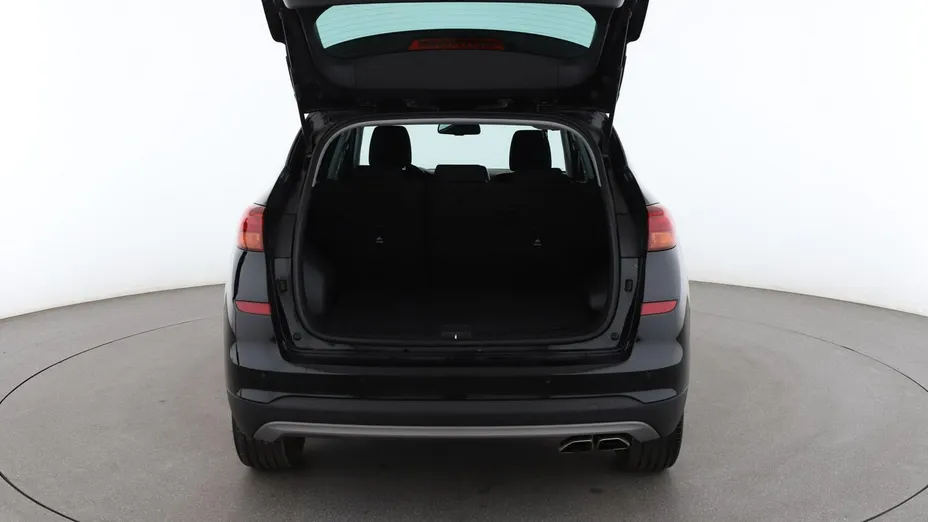 HYUNDAI Tucson -