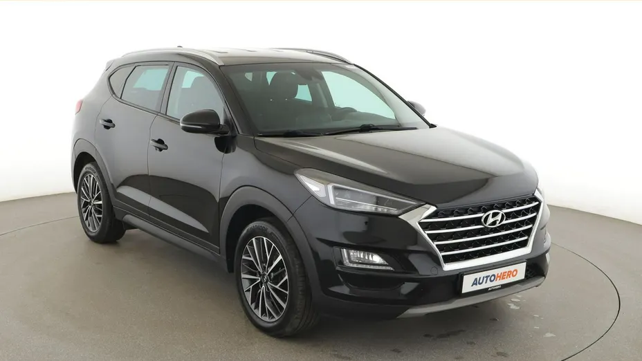 HYUNDAI Tucson -