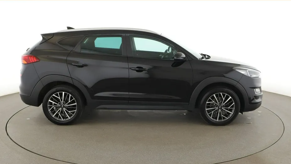 HYUNDAI Tucson -