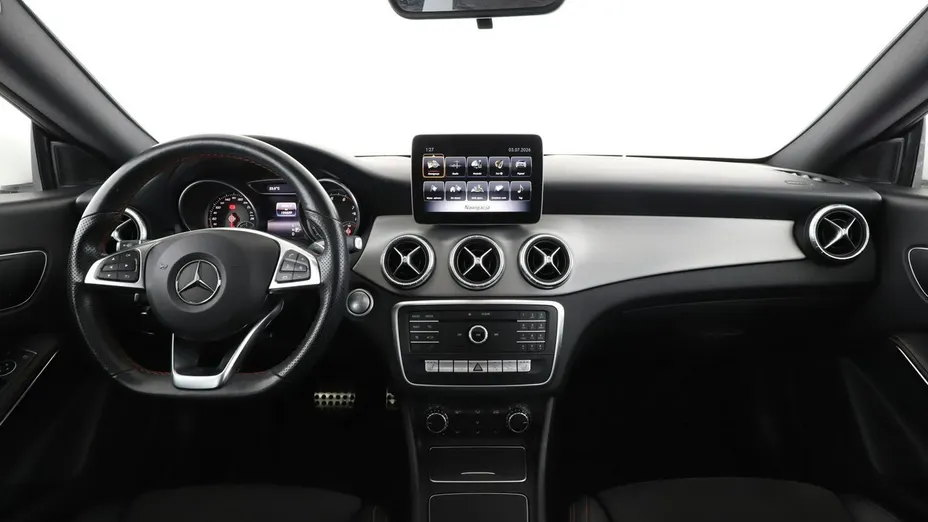 MERCEDES-BENZ CLA -
