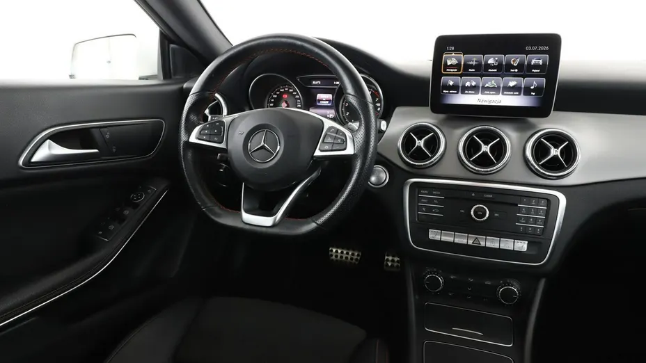 MERCEDES-BENZ CLA -