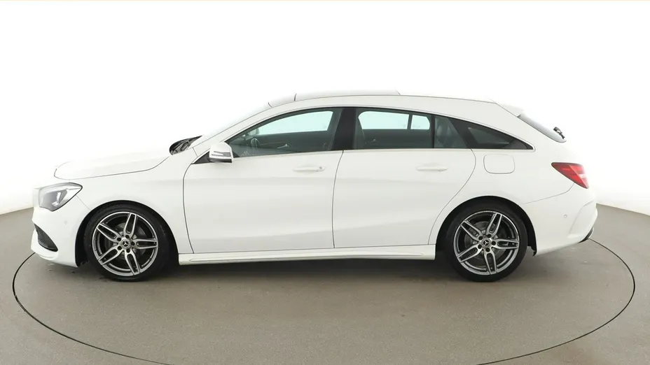 MERCEDES-BENZ CLA -